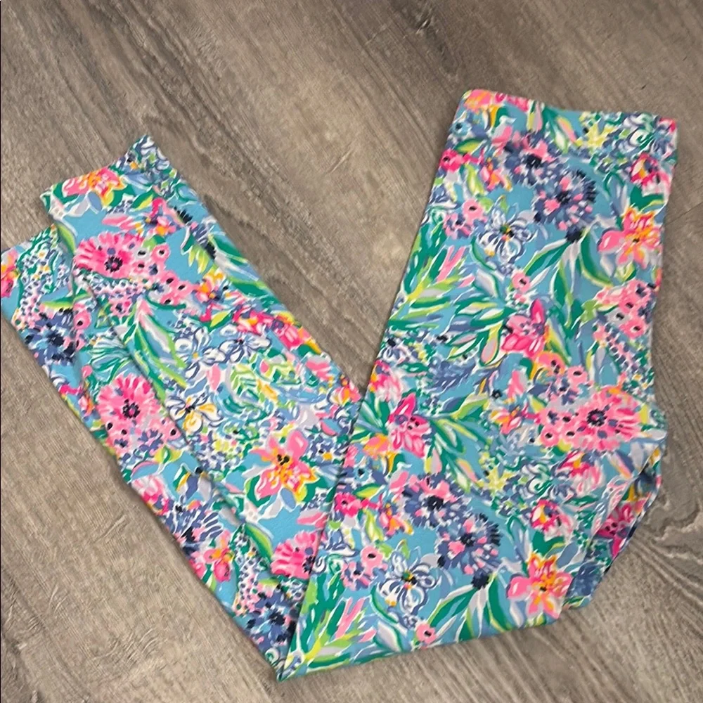 Lilly Pulitzer Blue and Pink Floral Leggings XL 12/14‎ kids